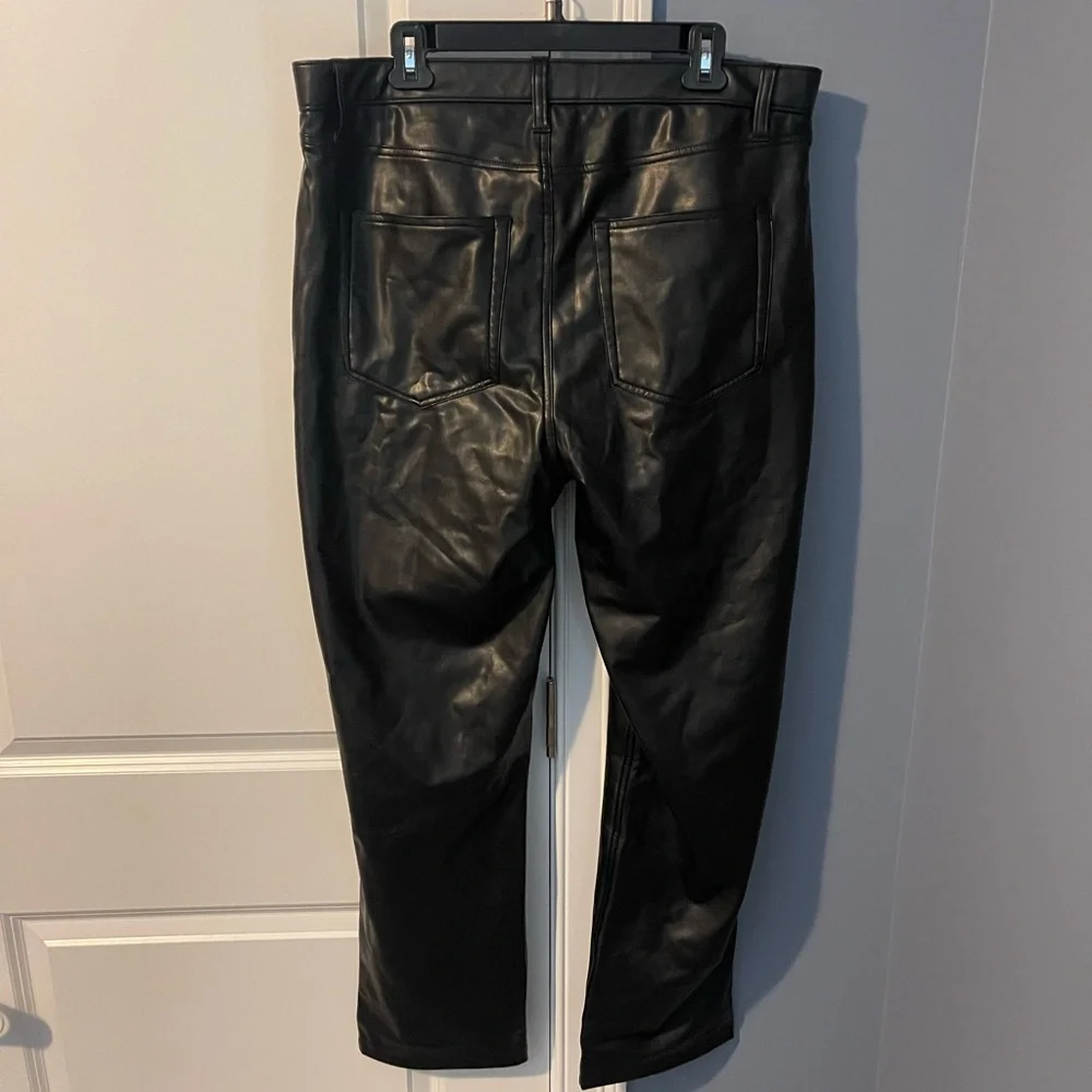 NWT A+F Vegan leather high rise pants - Picture 3 of 4